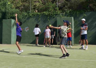 clases tenis grupos niños la sella